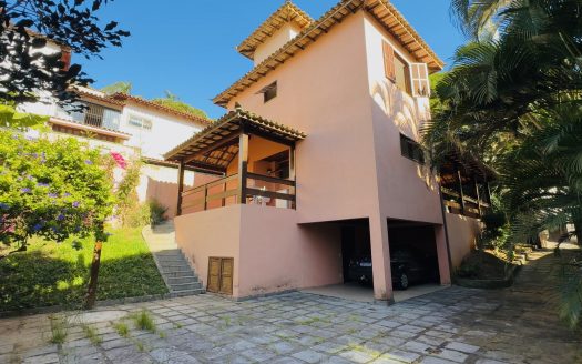 Casa à venda em Tartaruga Buzios